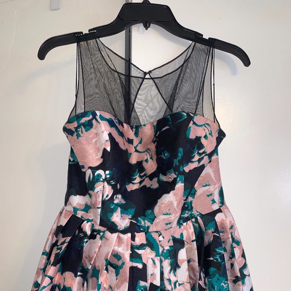 Gorgeous Adrianna Papell Floral Formal Ball Gown - Picture 6 of 8